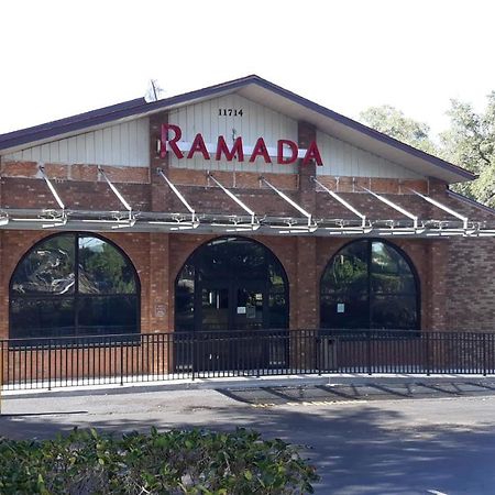 Ramada By Wyndham Temple Terrace/Tampa North Hotel Exterior foto