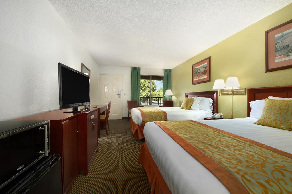 Ramada By Wyndham Temple Terrace/Tampa North Hotel Cameră foto